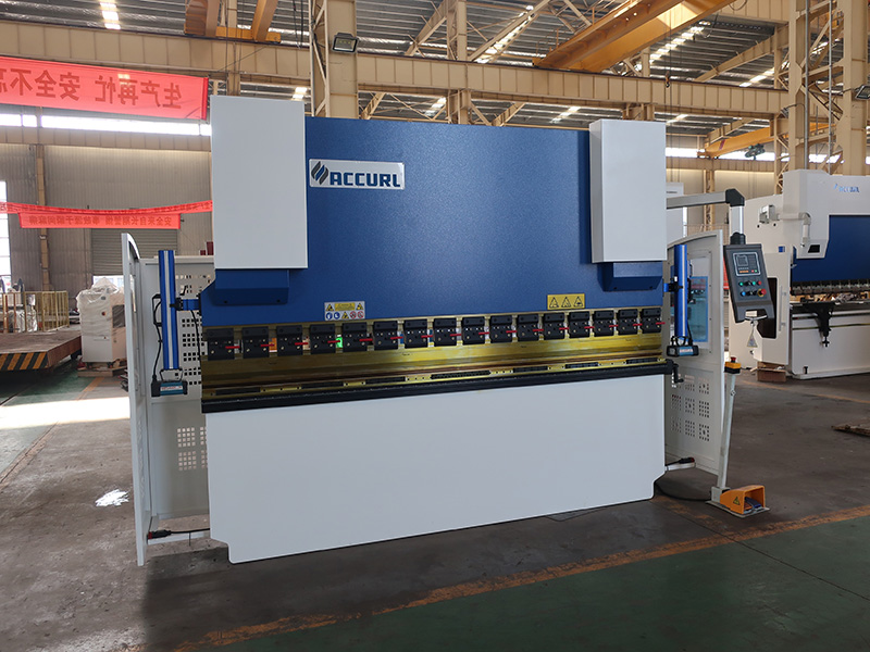 300 Ton hydraulic nc press brake machine 5M with CE safety certification