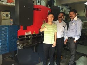 Pelanggan India Ngunjungi Pabrik lan Tuku Mesin