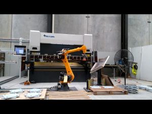 Robot CNC Press Brake kanggo Robotic Bending Cell System