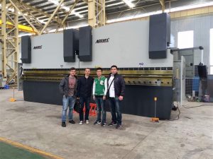 Pelanggan Vietnam Ngunjungi Pabrik Kita